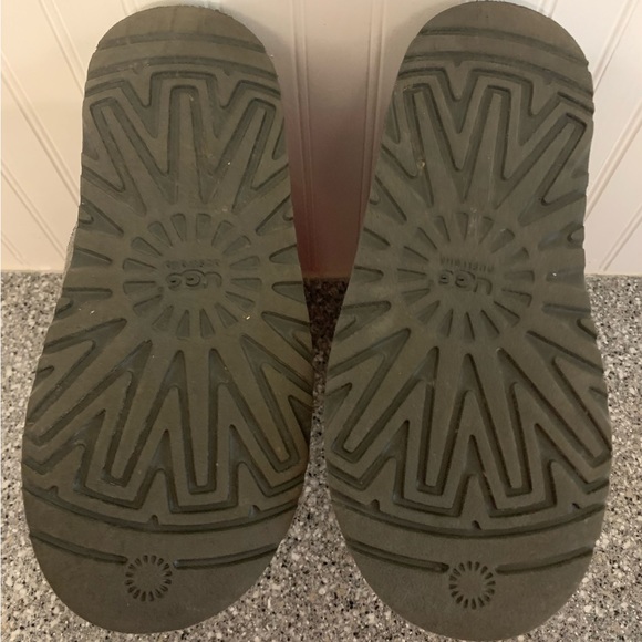 Women’s UGGS Classic Tall Boots Size 5 - Picture 7 of 8